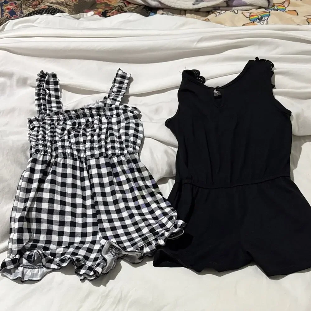 Btween 8 set of 2 rompers shorts Kids Black white Checkered and black worn once